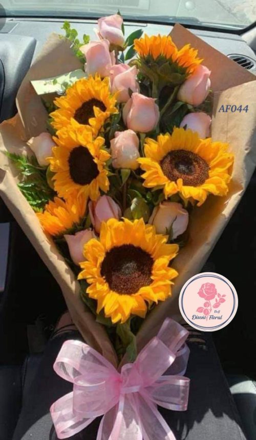 Bouquet rosas y girasoles