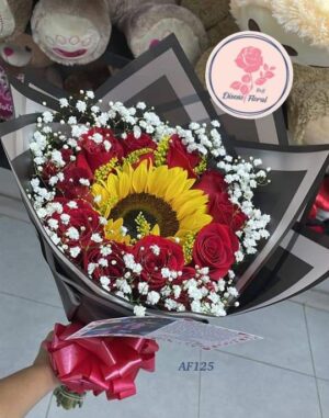 Bouquet explosion de yipso, rosas y girasol