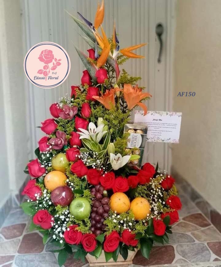 Arreglo Frutal rosas rojas