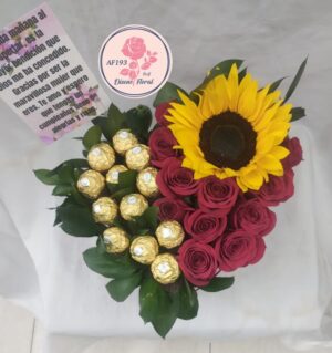 Corazón flores y chocolates